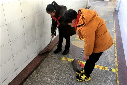 劳动现场 8758.jpg