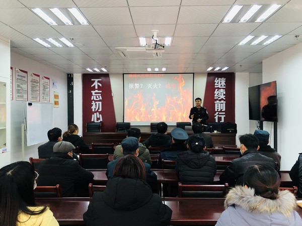 2021年1月20日阳明社区：消防宣传进社区 安全意识入人心（拍摄者：陈后振 拍摄单位：阳明社区 ） (3).jpg