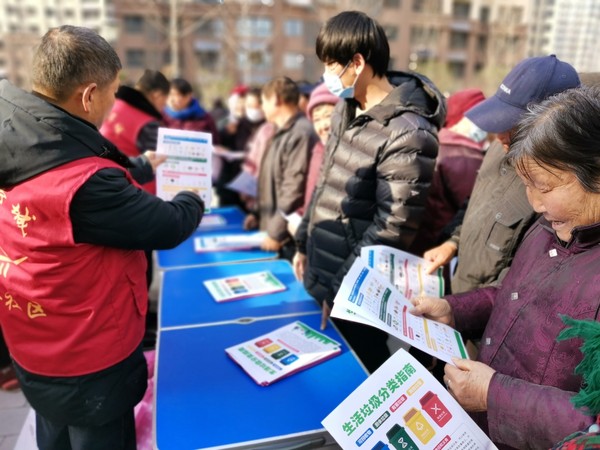 万桥社区新时代文明实践站开展&ldquo;垃圾分类，人人有责&rdquo;为主题的宣传活动...jpg