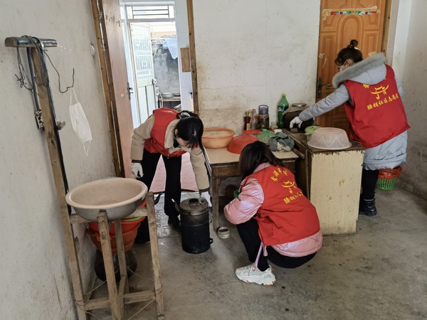 2021年2月7日腰铺社区&ldquo;家人不返乡 亲情不缺席&rdquo;志愿服务活动.jpg