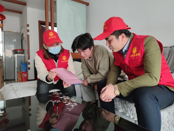 防控疫情法治同行1.jpg