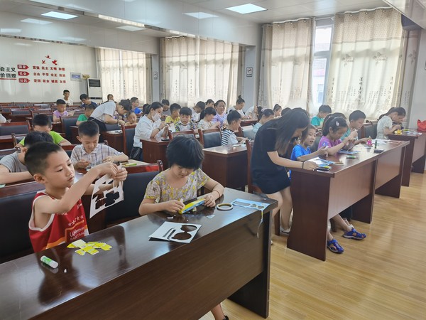 2021年7月18日腰铺社区&ldquo;快乐暑假&rdquo;创意手工活动.jpg
