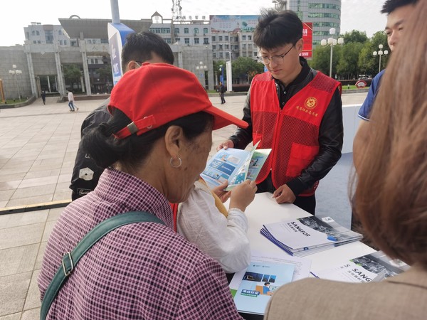 2021年10月12日 陡岗社区开展“网络安全”主题宣传活动(拍摄单位:陡岗社区 拍摄人:周扬阳) (2).jpg