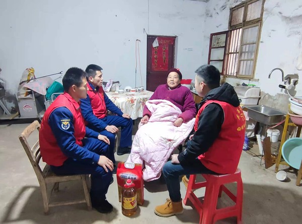慰问活动 (1).jpg
