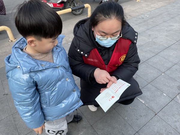 2022年2月13日，文昌花园社区新时代文明实践站开展社会主义核心价值观宣传活动。（拍摄单位：文昌花园社区 拍摄人：令狐丹丹）.jpg