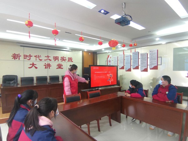 2022年2月11日，徐岗社区新时代文明实践站组织未成年人开展猜灯谜做汤圆。我们的节日-元宵主题活动。（拍摄者：银花街道徐岗社区 黄李义） (3).jpg