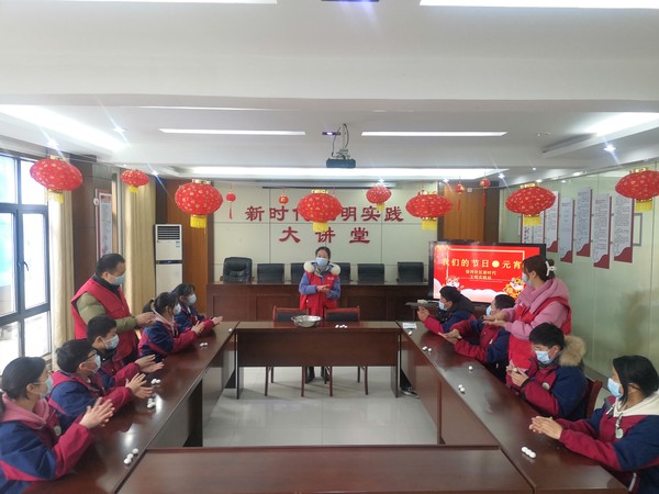 2022年2月11日，徐岗社区新时代文明实践站组织未成年人开展猜灯谜做汤圆。我们的节日-元宵主题活动。（拍摄者：银花街道徐岗社区 黄李义） (4).jpg