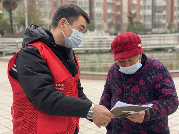 2022年2月16日，紫南社区新时代文明实践站开展&ldquo;提升文明素养，培育道德风尚&rdquo;文明风尚主题宣传活动。拍摄者：徐慧，拍摄单位：紫南社区 (1).png