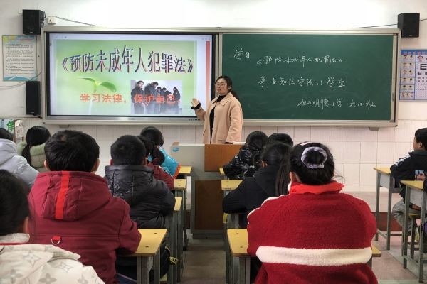 103ef5a9-c4dc-4d41-b97d-7ae986def3b3.jpg