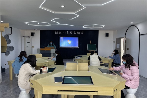 读写1.jpg