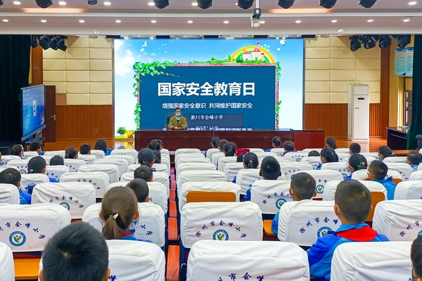 进学校 (2).jpg