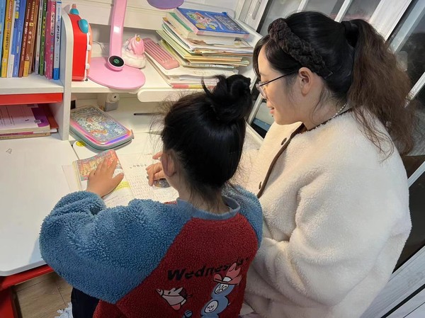 南谯区 区市场监管局 孙勇家庭 亲子阅读 (3).jpg