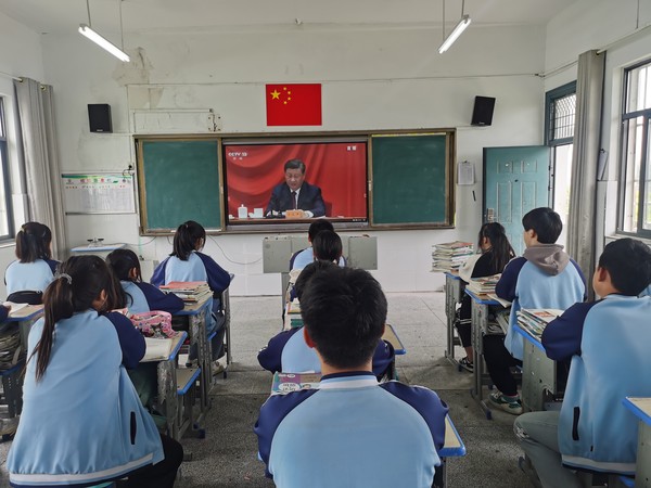 团2.jpg