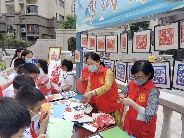 2022年5月28日，永乐社区新时代文明实践站开展“清廉端午 粽香传情”主题端午节活动（拍摄者：梁爽  拍摄单位：永乐社区） (12).jpg