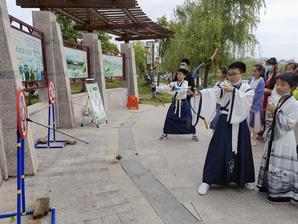2022年5月30日腰铺社区“粽享端午 欢庆六一”汉服主题游园会活动 (7).jpg