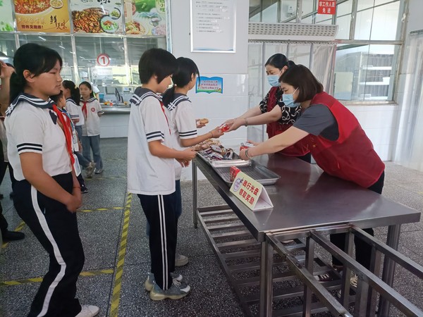 餐饮浪费 (2).jpg