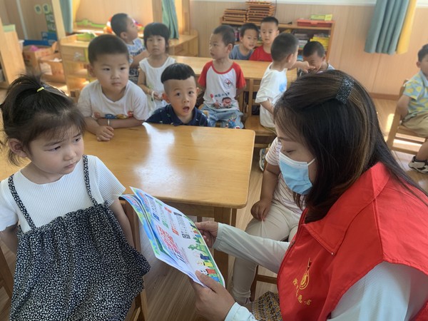 2022年6月15日吕赵社区垃圾分类&ldquo;童&rdquo;心协力 主题活动拍摄单位：吕赵社区 拍摄者：计佳新.jpg