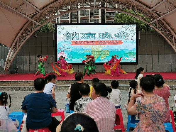 纳凉晚会 (3).jpg
