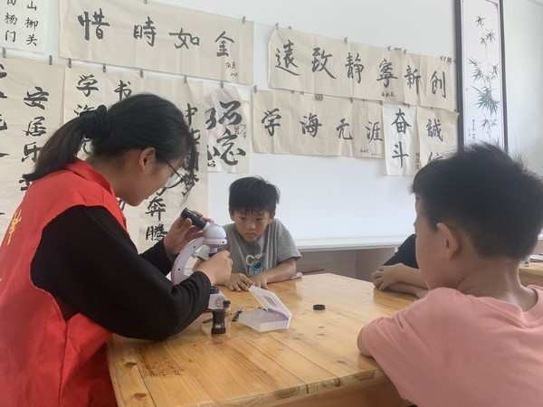 2022年8月16日吕赵社区&ldquo;微观世界的奇妙探索&rdquo;未成年人活动 拍摄者：计佳新 拍摄单位：吕赵社区.jpg