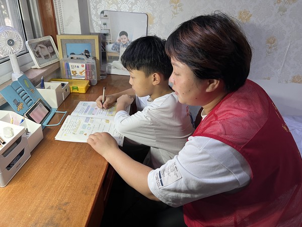 2022年9月8日，花园社区开展&ldquo;关爱困境儿童&rdquo;志愿服务活动（拍摄人：张敏 工作单位：花园社区）.JPG