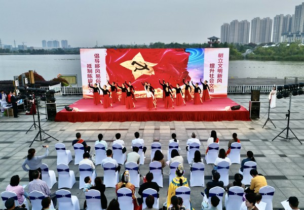 舞蹈《最可爱的人》.jpg