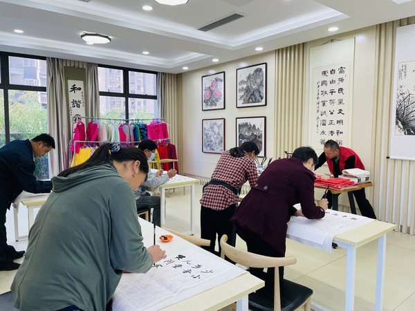 宣传 (2).jpg