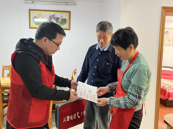 关爱老人2 (2).jpg