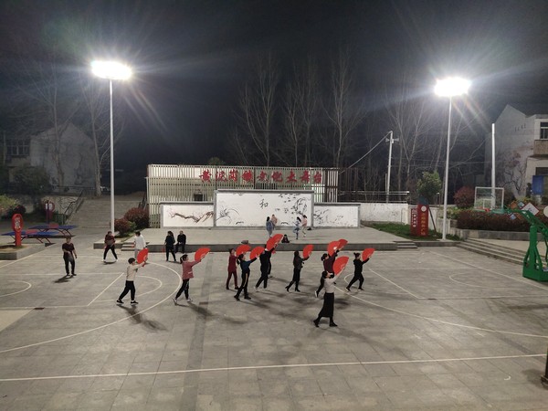 社区照片  .jpg