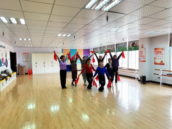 红庙社区新时代文明实践站,2022年1月1日,在红庙社区开展快板小品培训主题宣传文化活动(拍摄作者:红庙社区刘申昇) (4).jpg