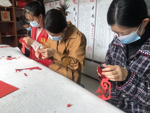 滁州市南谯区文昌花园社区新时代文明实践站,2022年11月4日,开展“人人践行低碳生活 共建生态文明城市”志愿服务活动(拍摄单位:文昌花园社区 拍摄人:周婷婷) (10).jpg