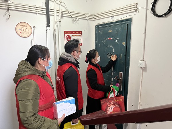 敲门行动2.jpg