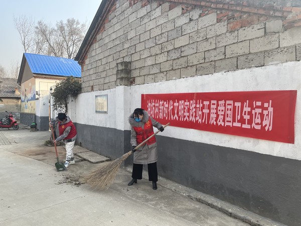 滁州市南谯区沙河镇油坊村新时代文明实践站2023年2月4日开展爱国卫生运动 拍摄者：刘宏烨 拍摄单位：南谯区沙河镇油坊村委会).jpg