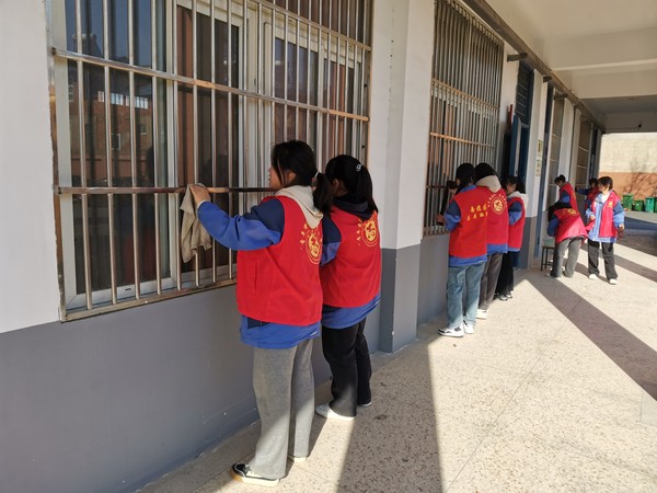 2023年3月13日，滁州市第十中学开展志愿服务活动7.jpg