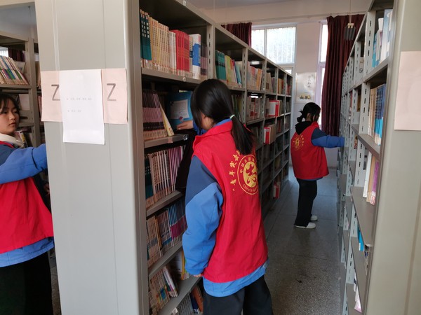2023年3月13日，滁州市第十中学开展志愿服务活动.jpg