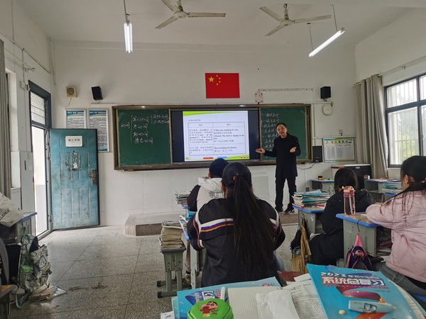 督1.jpg