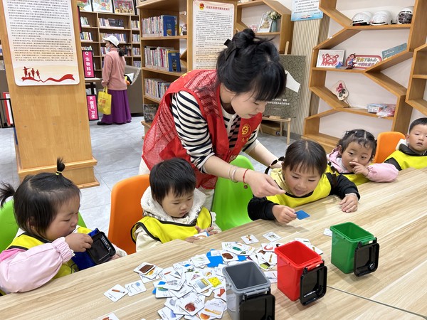 滁州市南谯区同乐街道同乐社区新时代文明实践站，2023年4月11日上午，组织开展 “垃圾分一分 环境美十分”主题宣传教育活动2.jpg