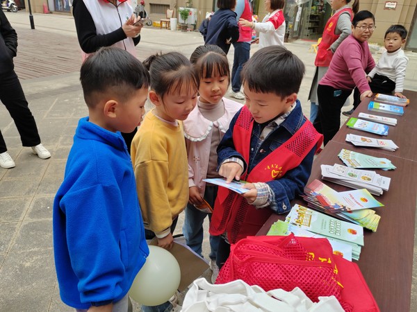 普法宣传 (2).jpg