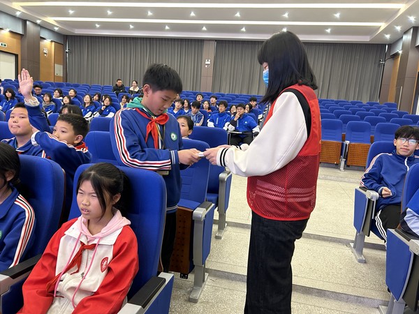 滁州市南谯区同乐街道同乐社区新时代文明实践站，2023年4月24日上午，组织开展 “节能我行动 低碳新生活”主题宣传教育活动1.jpg