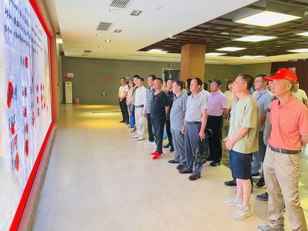 2023年7月1日，红庙社区组织部分党员赴凤阳小岗村开展“追寻红色记忆 牢记初心使命”（大包纪念馆）2.jpg