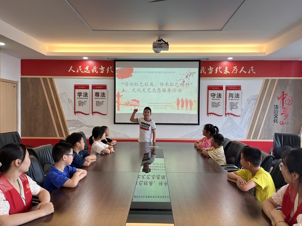 陡岗社区新时代文明实践站2023年7月14日上午开展“唱响红色经典，传承红色精神”文化文艺志愿服务活动（拍摄单位：陡岗社区，拍摄人：张苗苗）（2）.jpg