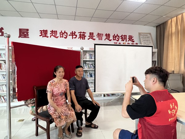 2023年8月22日沙河社区开展“我们的节日 七夕”主题活动(拍摄者:王淼;拍摄单位:南谯区沙河镇沙河社区) (5).JPG