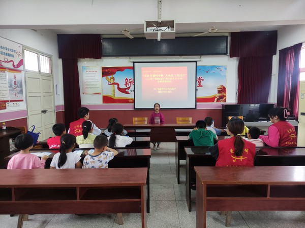 2023年9月28日上午，章广镇新时代文明实践所举办&ldquo;花好月圆吟中秋  大地歌飞颂国庆&rdquo;&mdash;&mdash;章广镇2023年&ldquo;我们的节日&middot;中秋&rdquo;诗歌朗诵活动.jpg