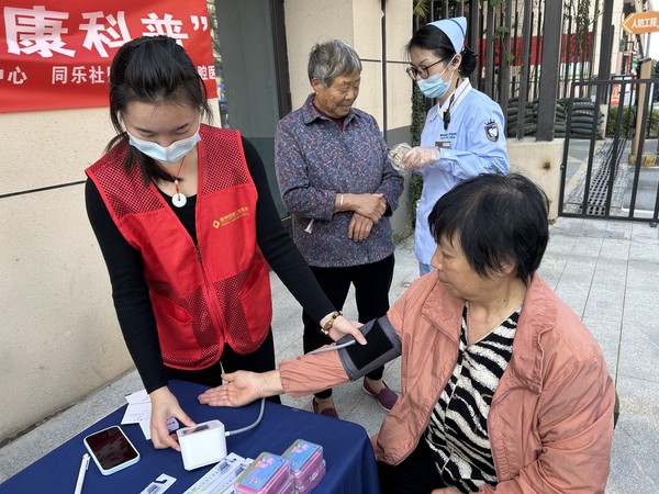 滁州市南谯区同乐街道同乐社区新时代文明实践站，2023年10月9日上午，开展“口腔义诊 健康科普”主题活动1.jpg