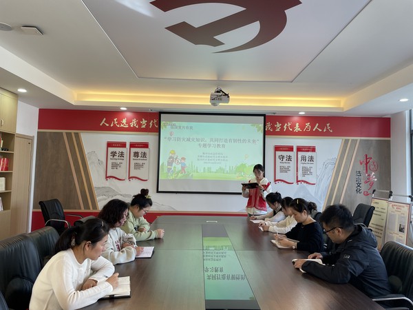 陡岗社区联合滁州市应急管理局2023年10月13日上午开展“学习防灾减灾知识，共同打造有韧性的未来”（拍摄单位：陡岗社区，拍摄人：张苗苗）（1）.jpg