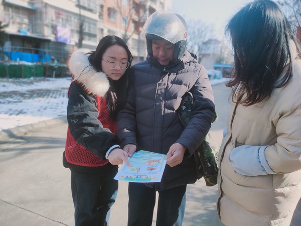 吕赵社区开展 “防震减灾 提升自救能力”科普教育活动.jpg