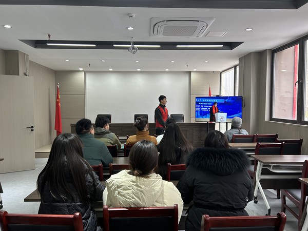滁州市南谯区同乐街道同乐社区新时代文明实践站，2024年2月8日下午，开展观看&ldquo;核心价值观百场讲坛第140场：走进广州深圳《春节的历史与文化》&rdquo;主题活动1.jpg