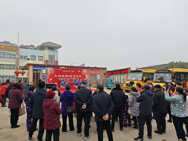 文艺演出 (2).jpg