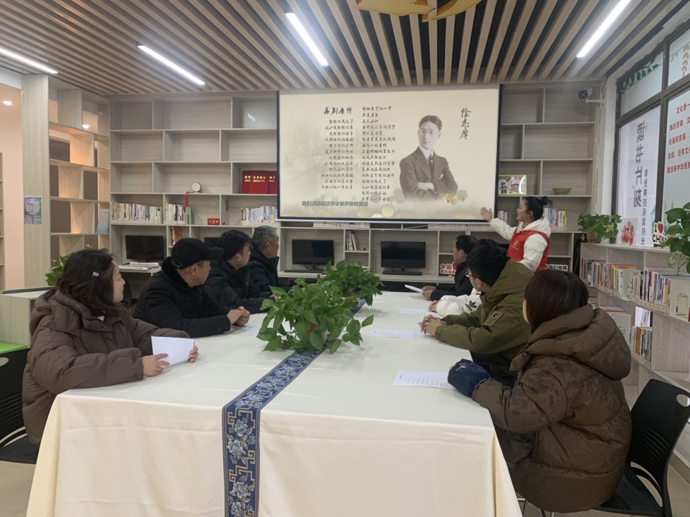 1月31日 银丰社区新时代文明实践站开展“朗诵经典 与诗同行”诗朗诵活动 拍摄者：吕煜 工作单位：银丰社区 (2).jpg