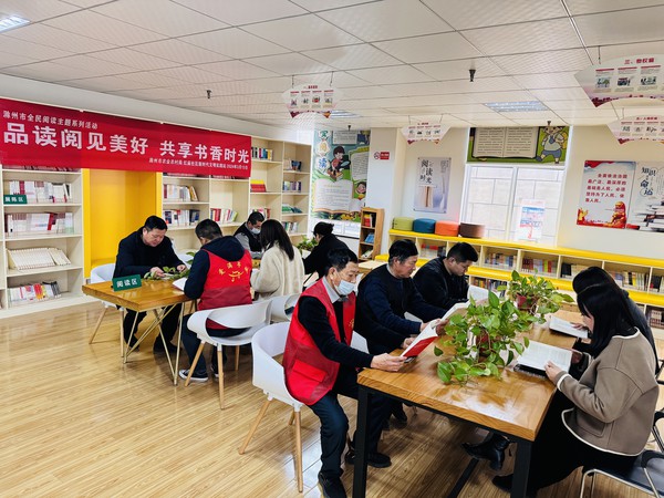 红庙社区新时代文明实践站，2024年3月13日下午，在红庙社区开展&ldquo;品读阅见美好 共享书香时光&rdquo;主题活动（拍摄作者：红庙社区刘申昇） (3).jpg