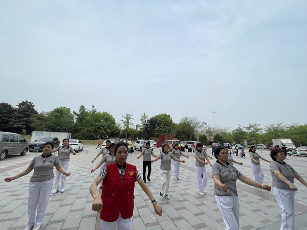 2024年4月16日花园社区开展“我运动 我健康  我快乐”主题健身活动1.jpg